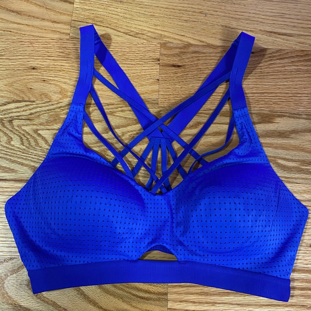 VS sports bra